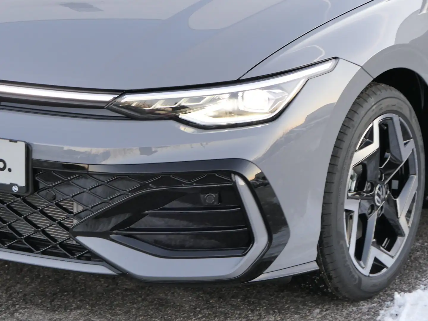 Volkswagen Golf R R-Line mHEV TSI DSG Grau - 2