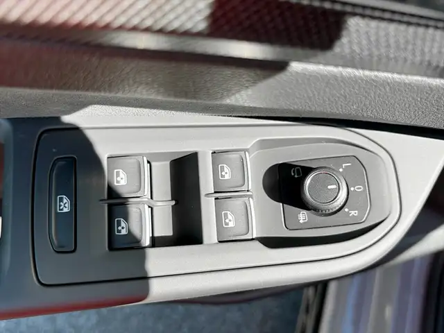 Volkswagen Golf view 15