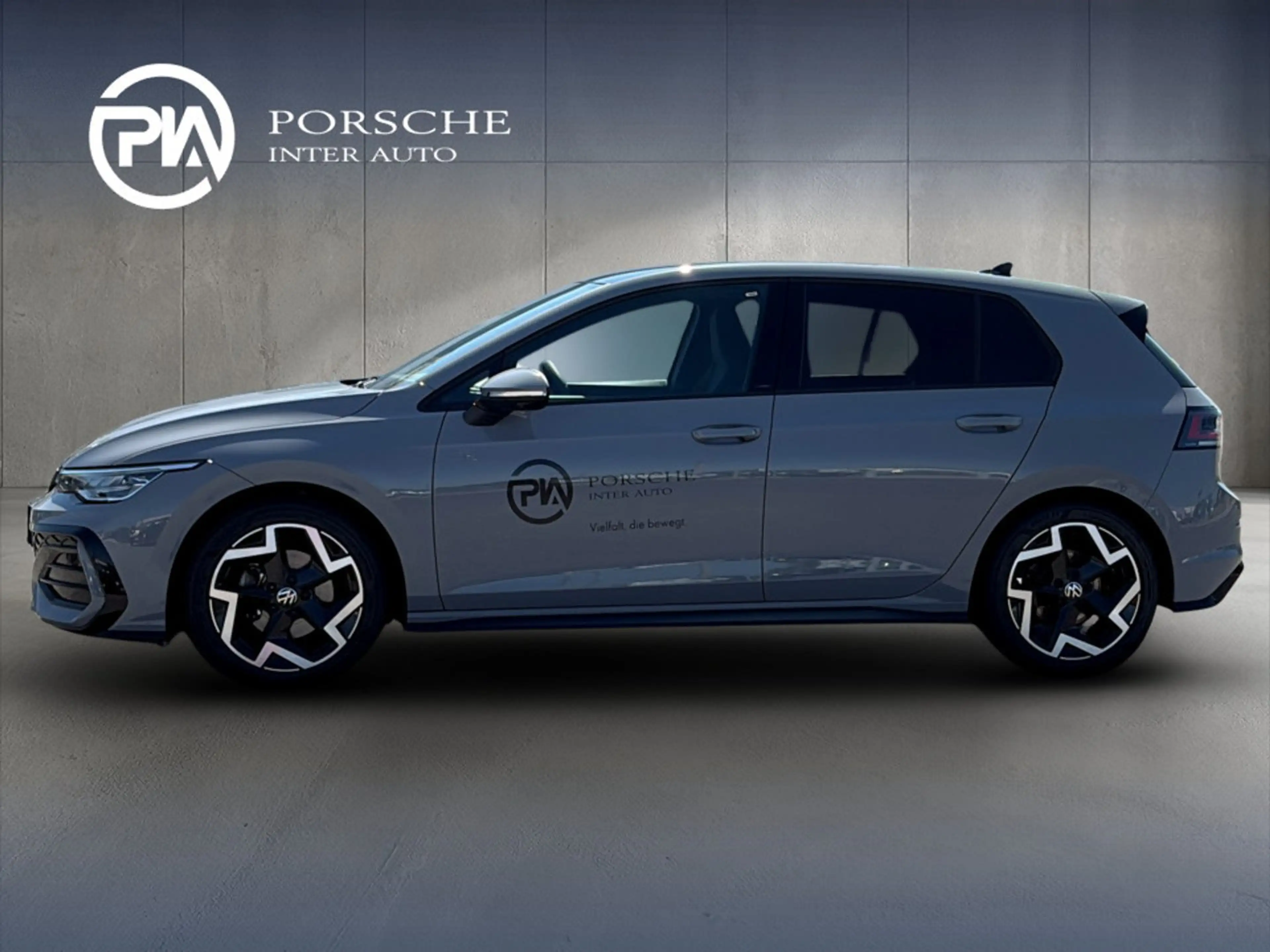 Volkswagen Golf R R-Line mHEV TSI DSG — photo 3