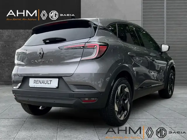 Renault Captur view 2