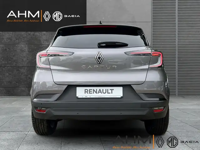 Renault Captur view 4