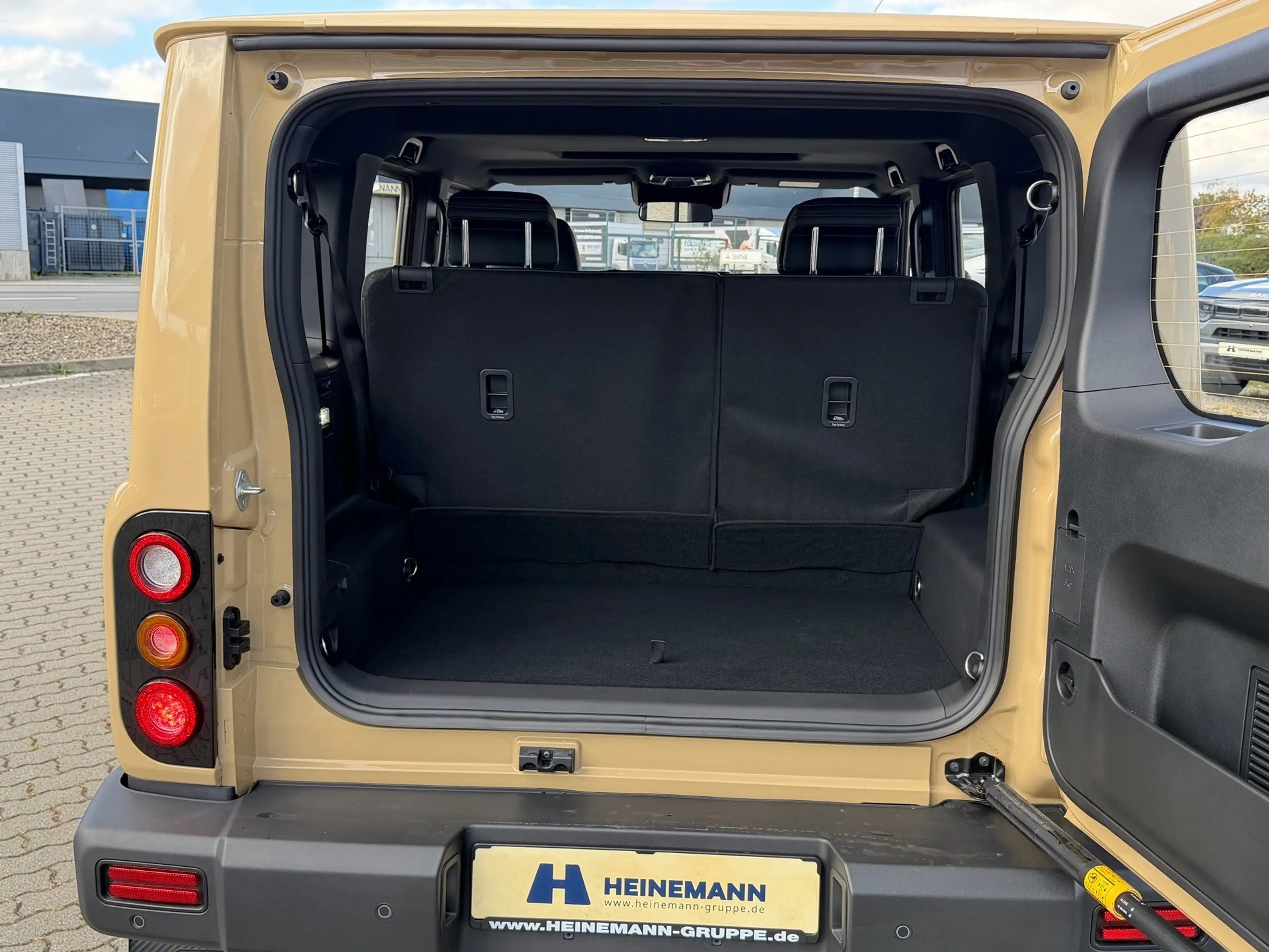 BAW 212 2,0 TCI Diesel Automatik 4WD 122kW (166 PS) — photo 11
