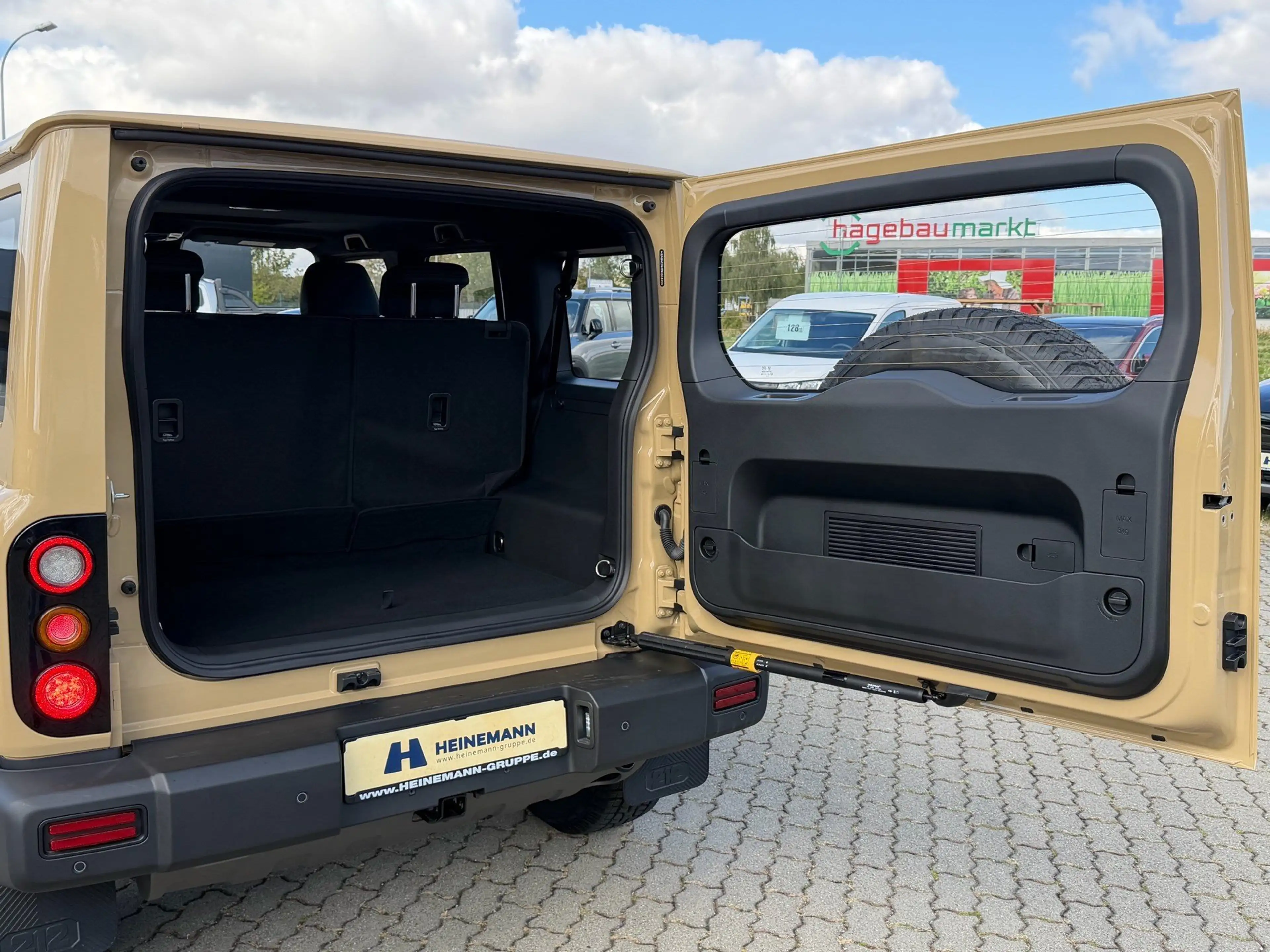 BAW 212 2,0 TCI Diesel Automatik 4WD 122kW (166 PS) — photo 12