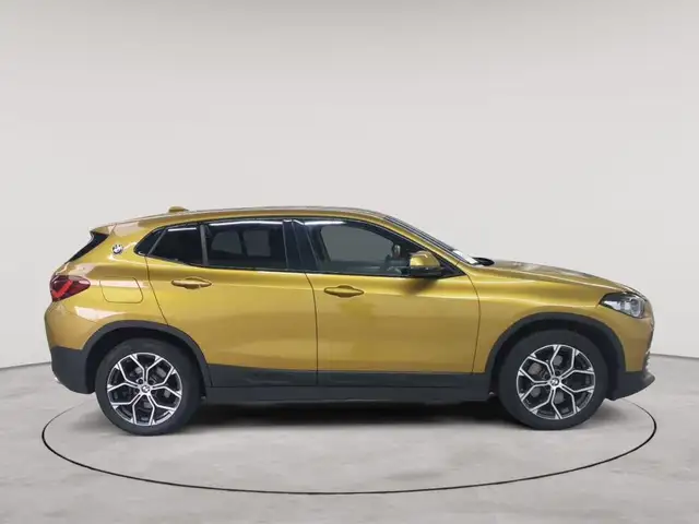 BMW X2 view 3