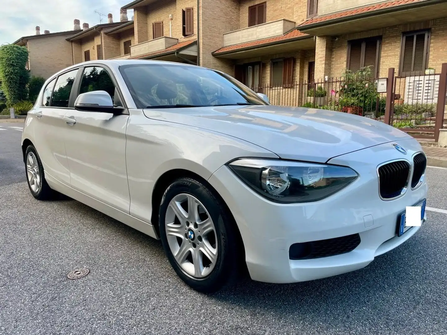 BMW 116 Serie 1 F20 116d COME NUOVA NEOPATENTATI GARANZIA Blanc - 2