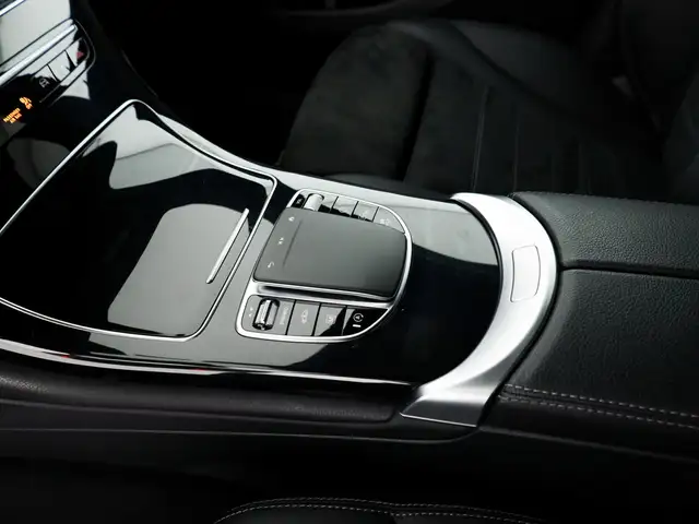 Mercedes-Benz GLC view 14