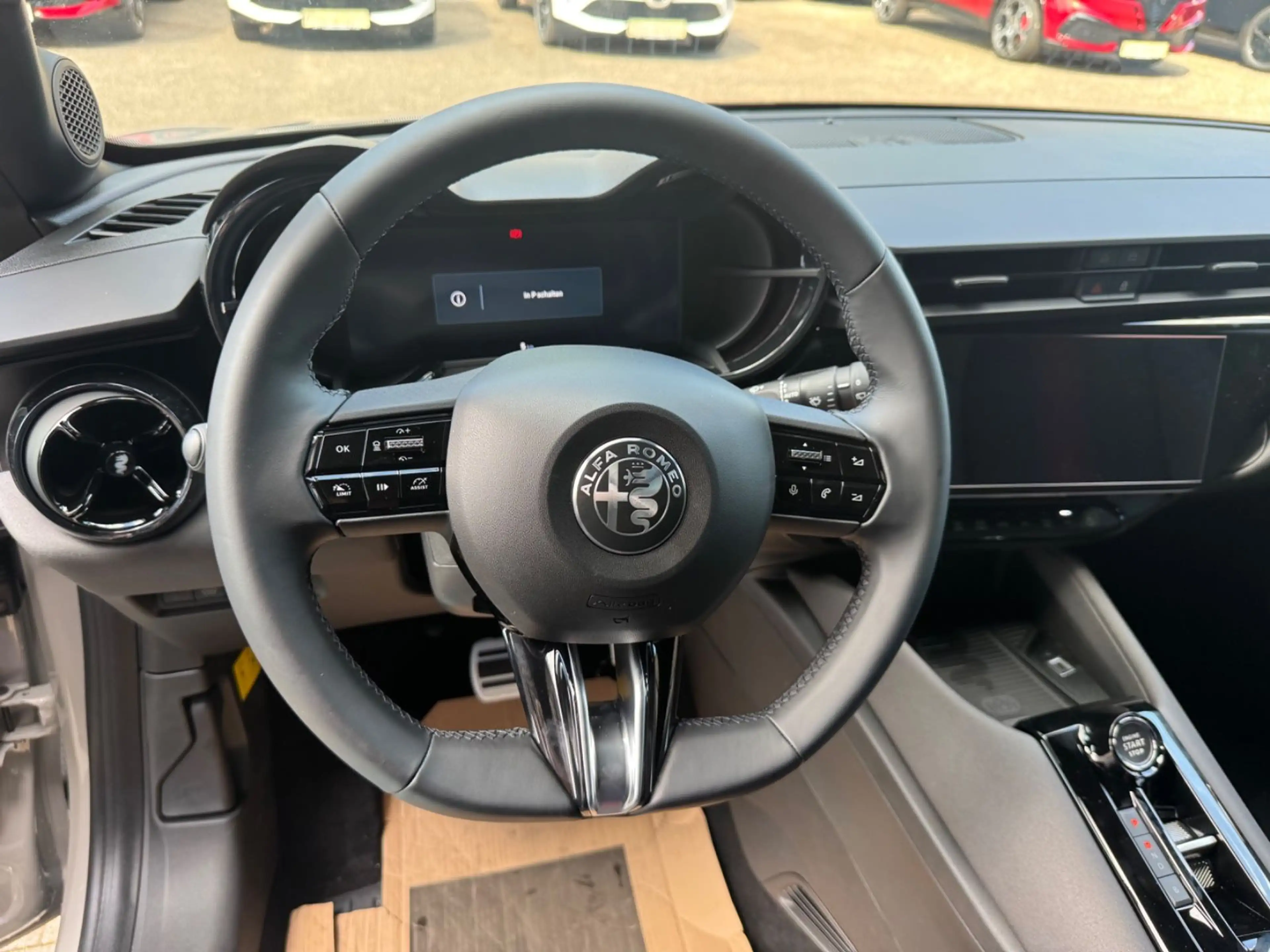 Alfa Romeo Junior Elettrica 115 kW Ti — photo 11