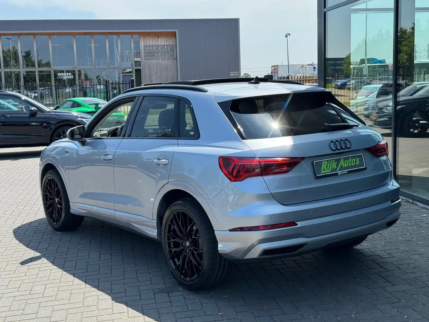 Audi Q3 35 TFSI Advanced * Panoramadak * Matrix Led * 360 Grijs - 2