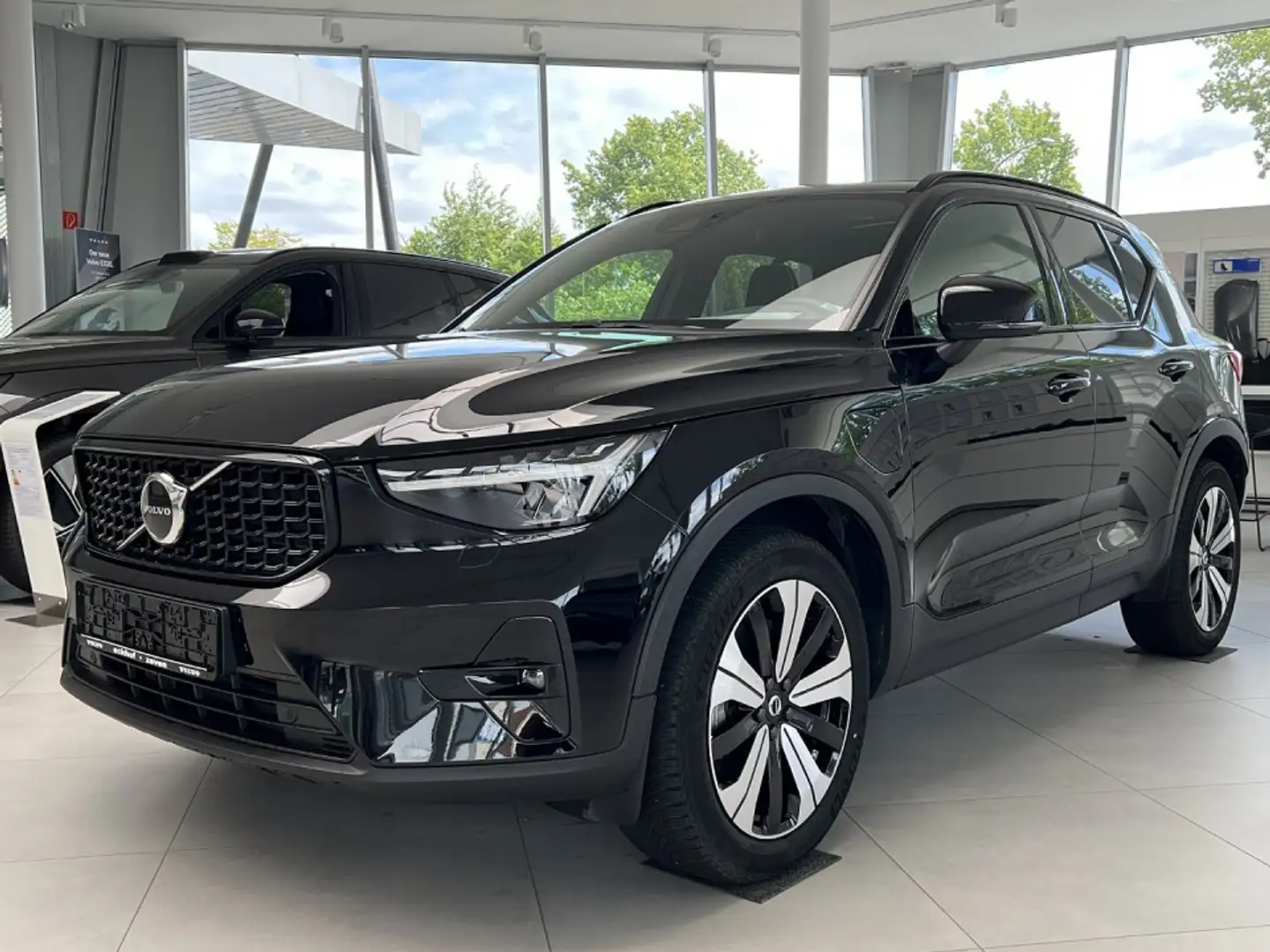Volvo XC40 T5 Plug-In Hybrid (262 PS) AG7|Ultimate|ACC|BLIS Schwarz - 1