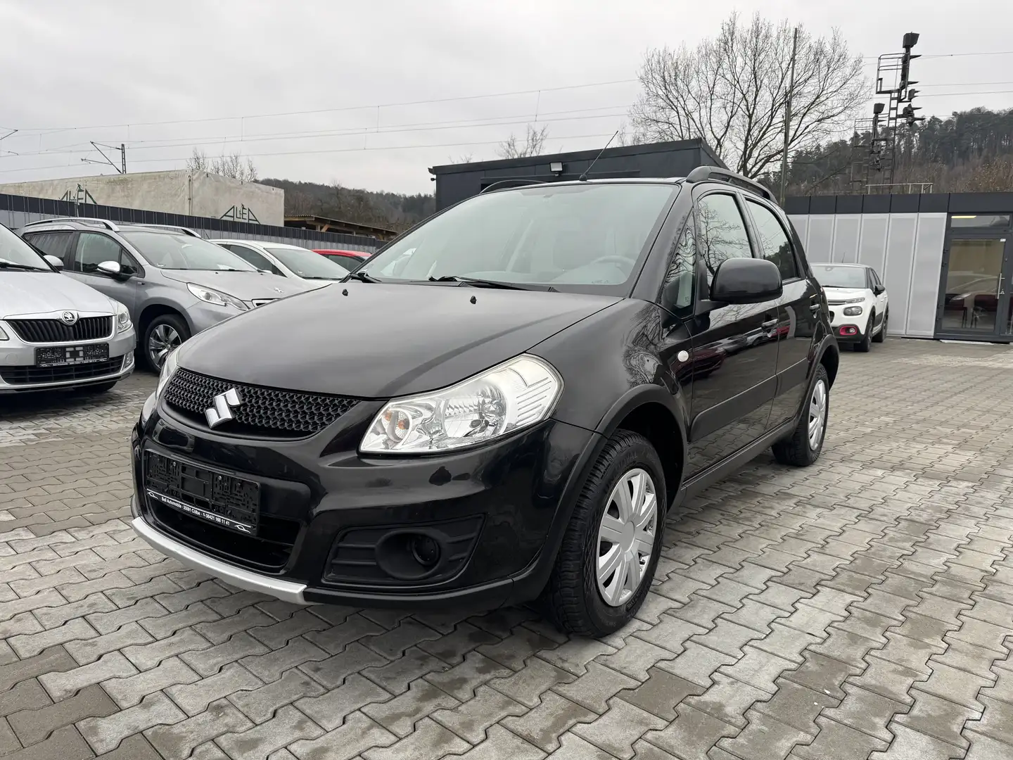 Suzuki SX4 Club 1,6 4X4 / Klima / 1 Hand Schwarz - 1