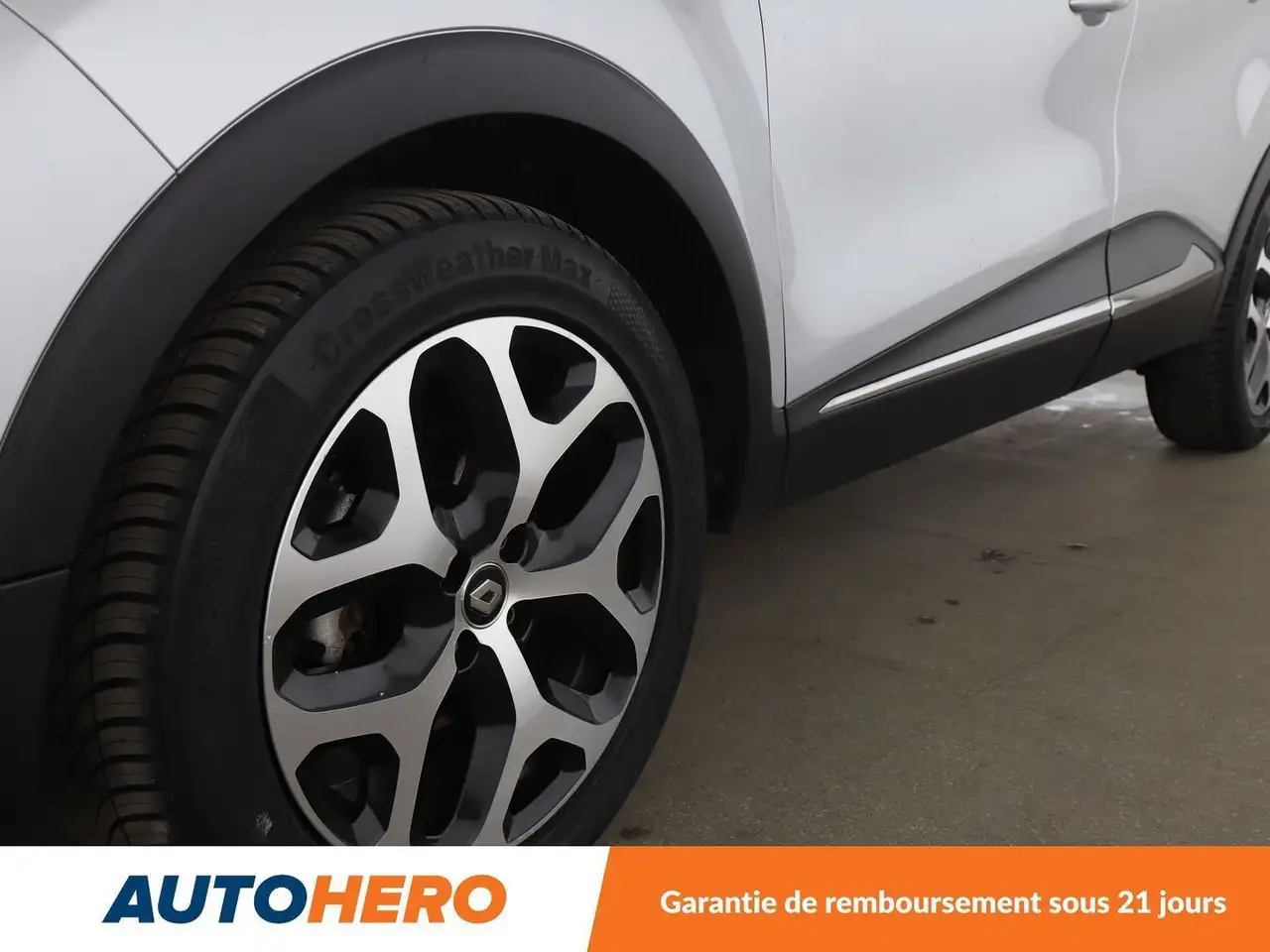 Renault Captur — photo 35