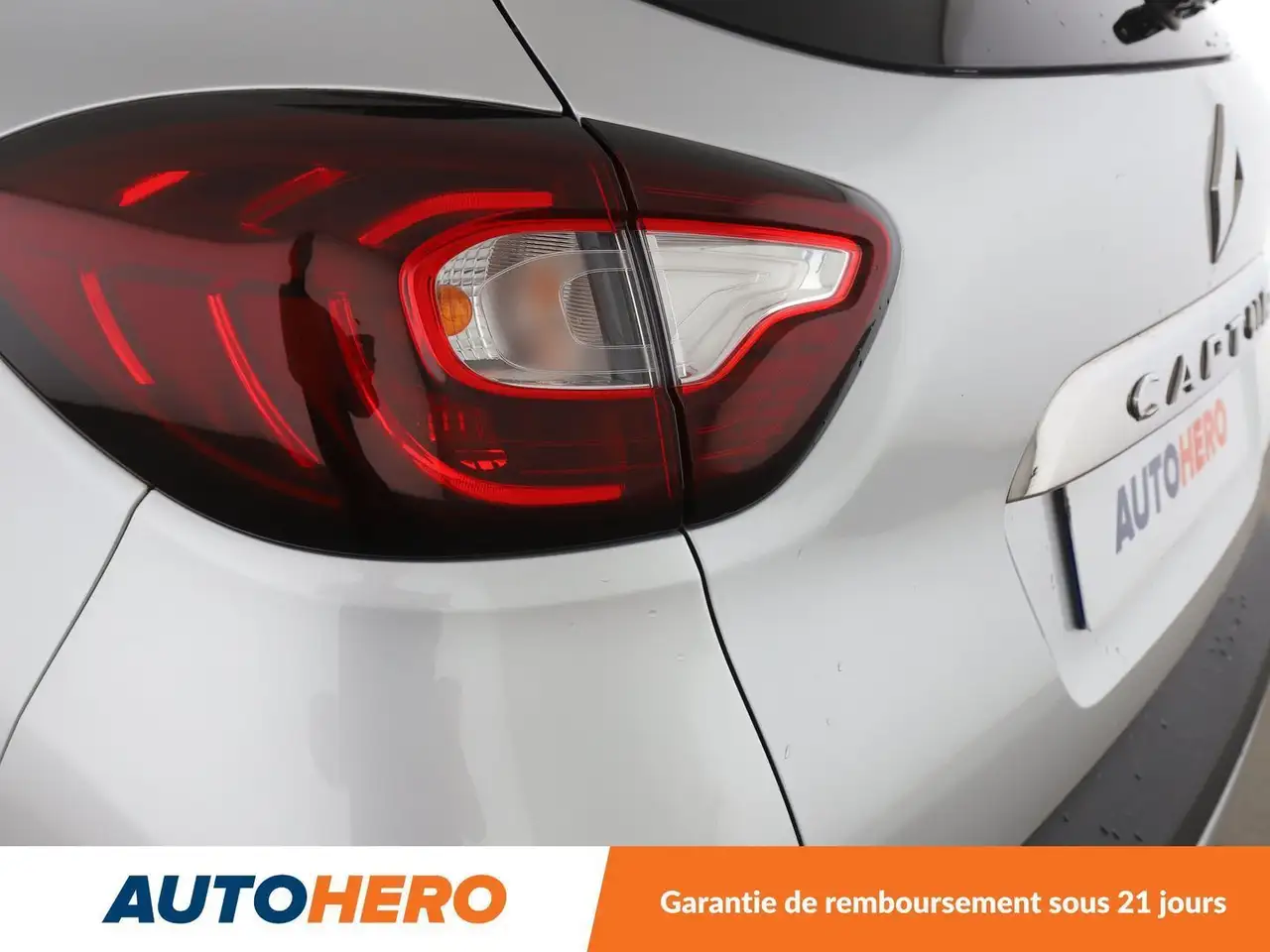 Renault Captur — photo 36