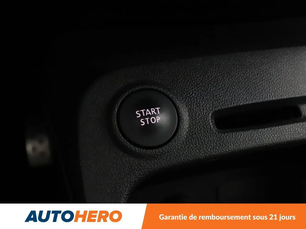 Renault Captur — photo 28