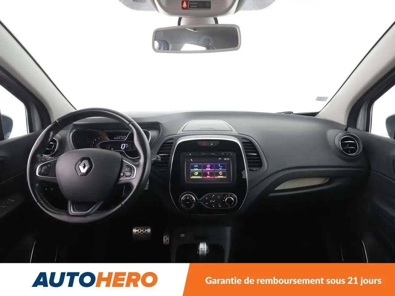 Renault Captur — photo 12