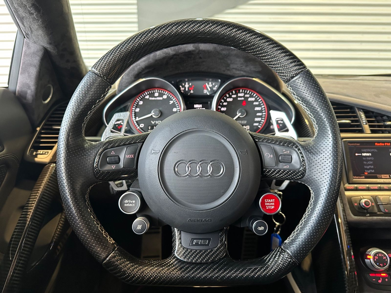 Audi R8 Spyder 5.2 FSI V10 QUATTRO — photo 15