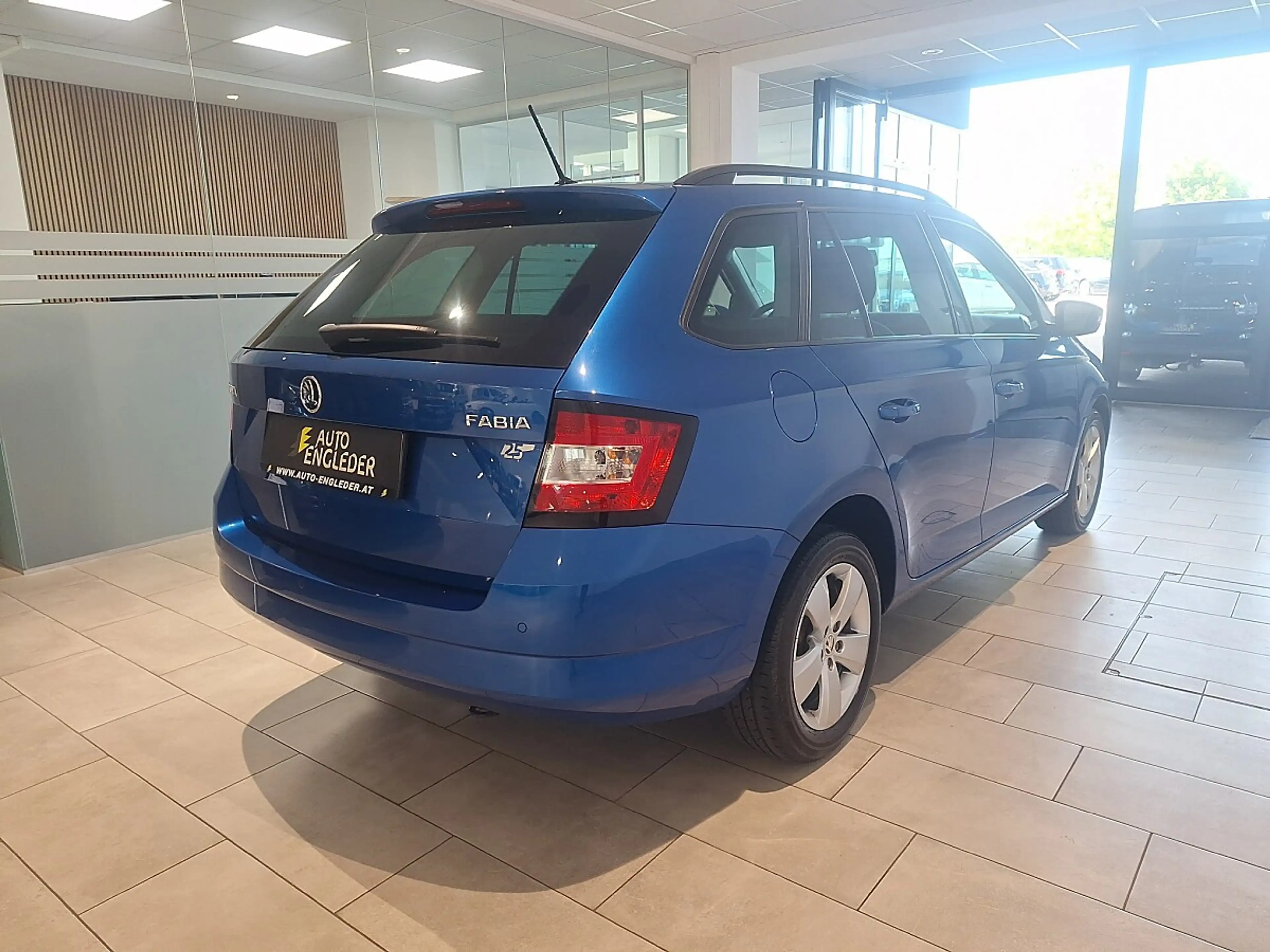 Skoda Fabia Combi 25 1,0 — photo 5