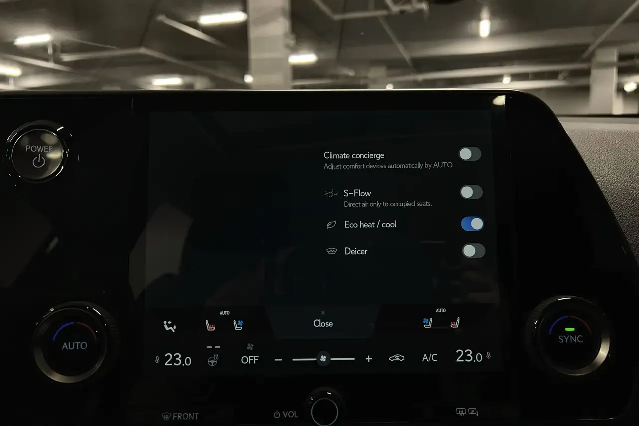 Lexus NX снимка Lexus NX