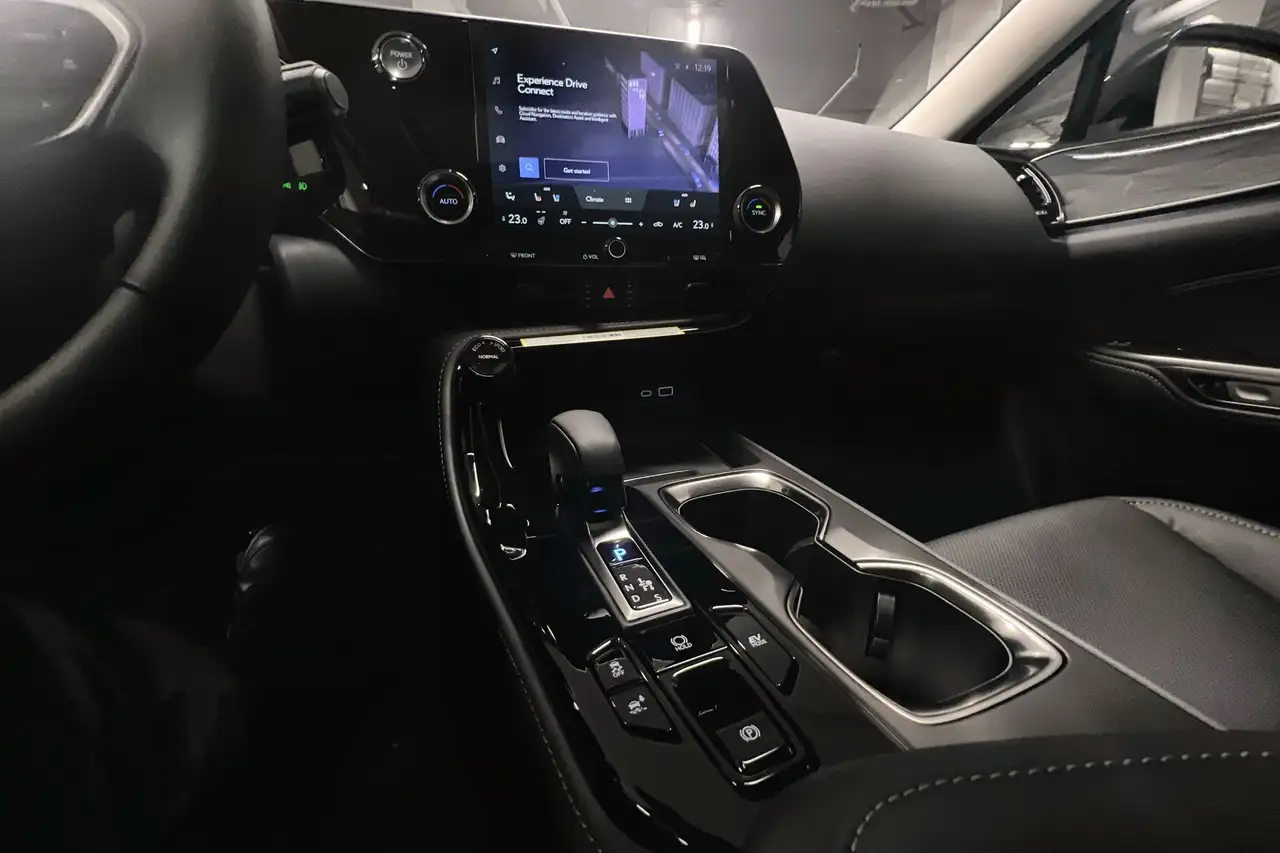 Lexus NX снимка Lexus NX
