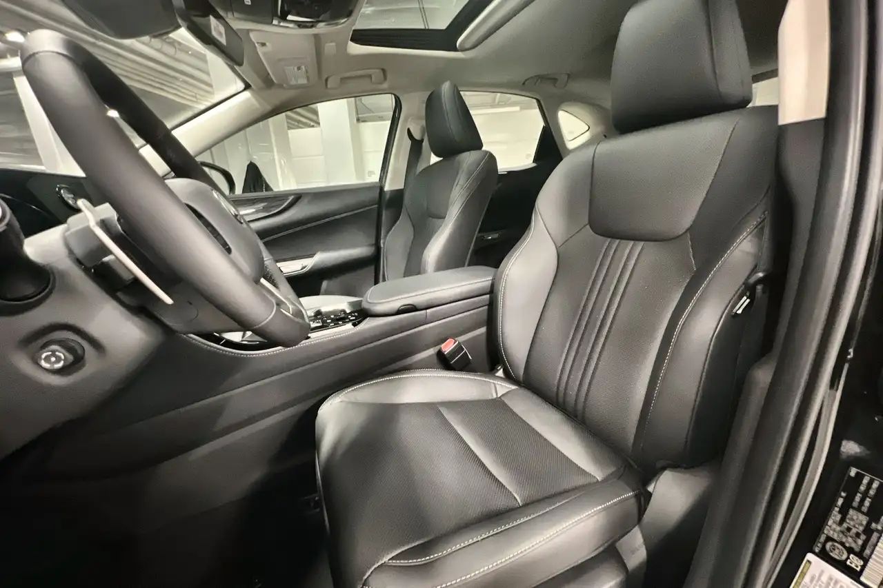 Lexus NX снимка Lexus NX