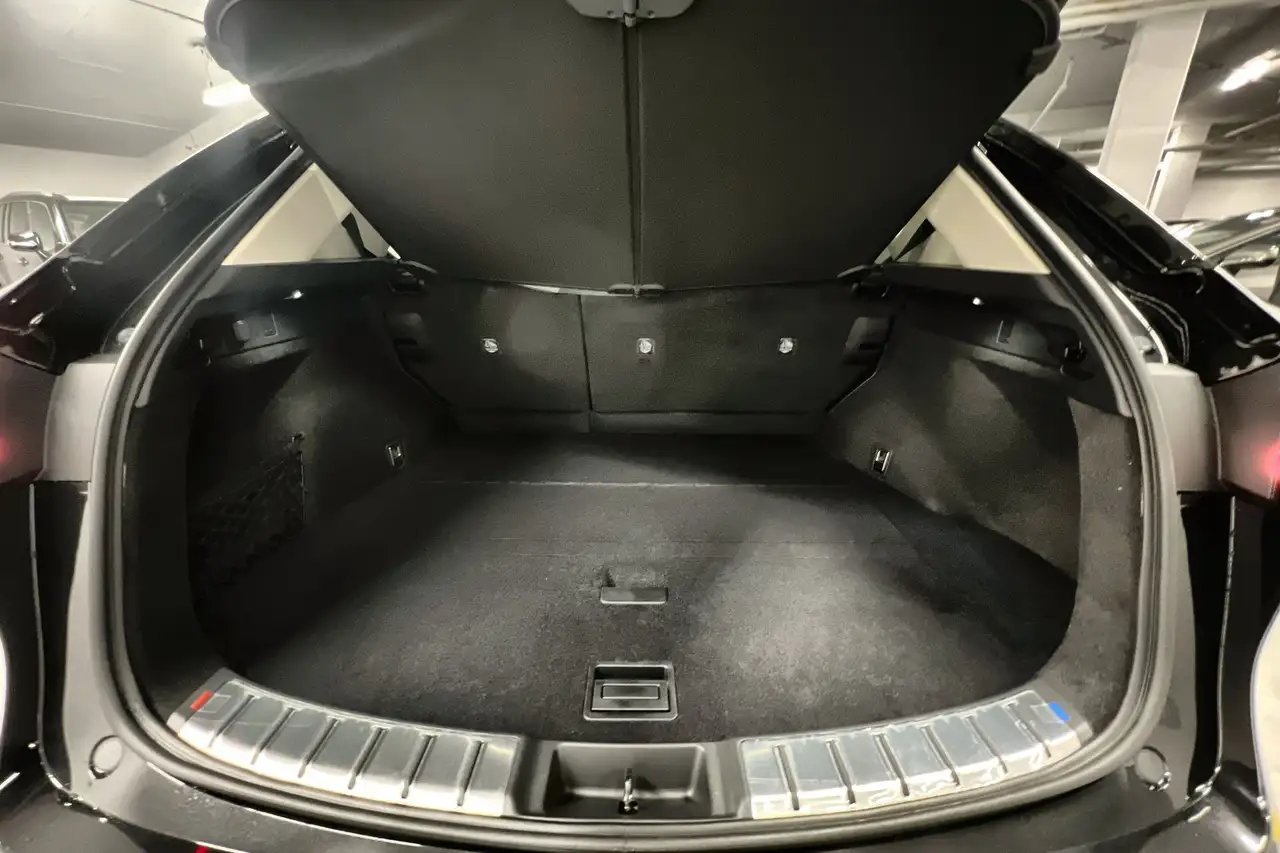 Lexus NX снимка Lexus NX