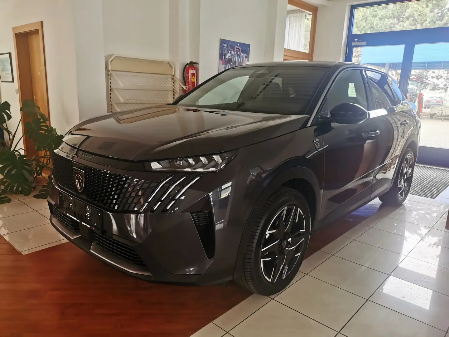 Peugeot 3008 3008 Hybrid 145 e-DCS6 GT Grau - 1