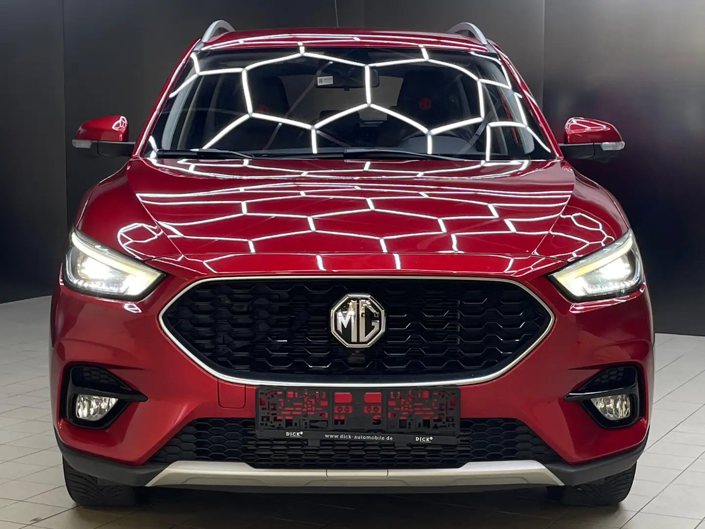 MG ZS 1.5 Comf WERKSGA+NAVI+LEDER+LED+SHZ+DAB+360°+ Rot - 2