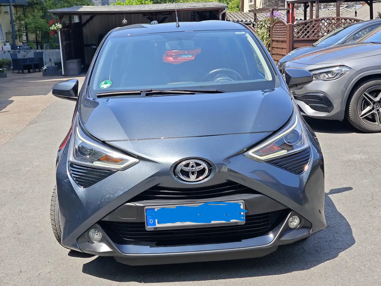 Toyota Aygo Aygo x Grau - 1