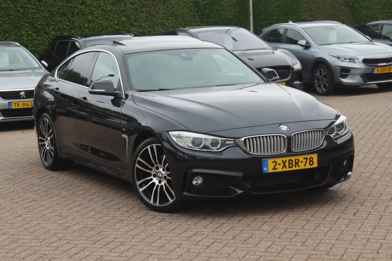 BMW 428 4-serie Gran Coupé 428i xDrive High Exe. M Sport / Zwart - 1