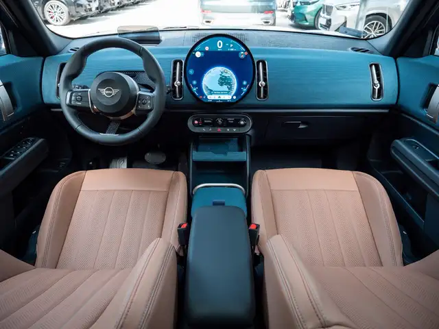 Mini Countryman view 14