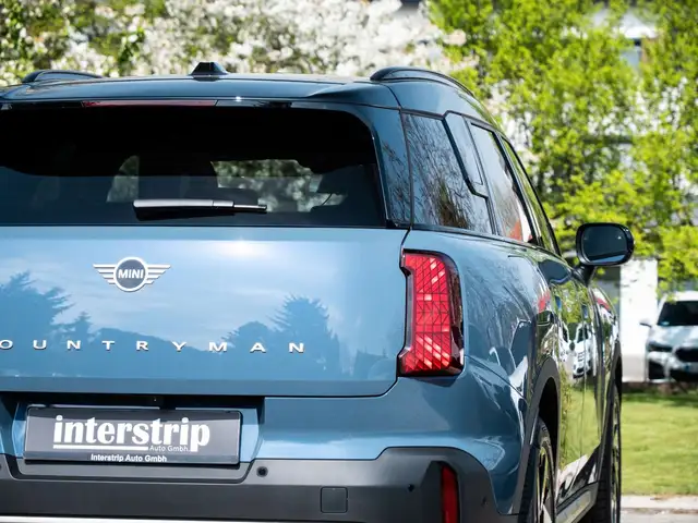 Mini Countryman view 8
