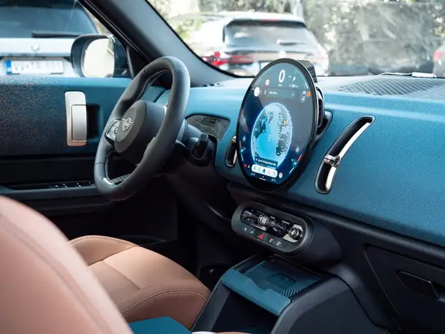 Mini Countryman view 15