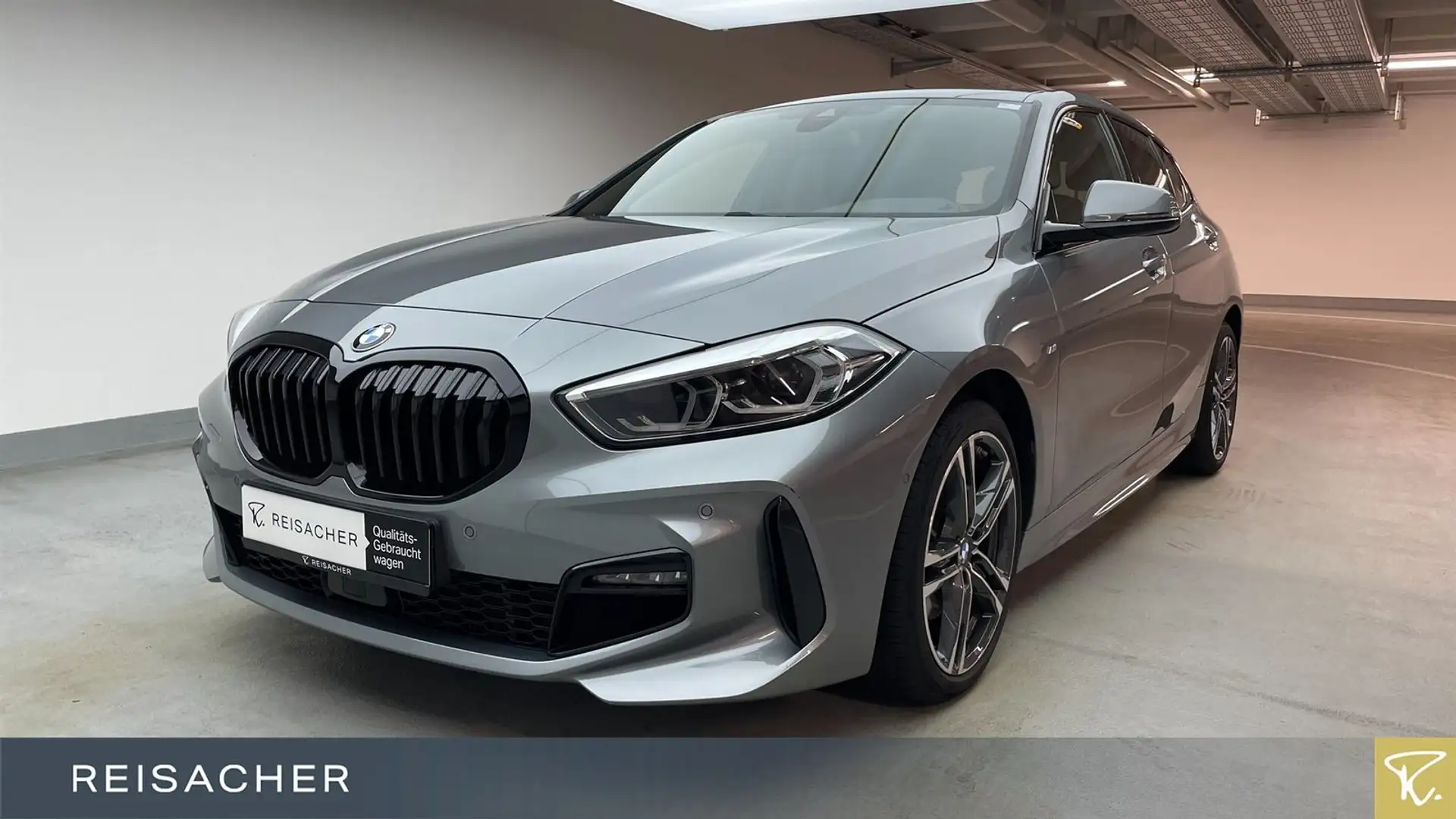 BMW 118 i Grau - 1
