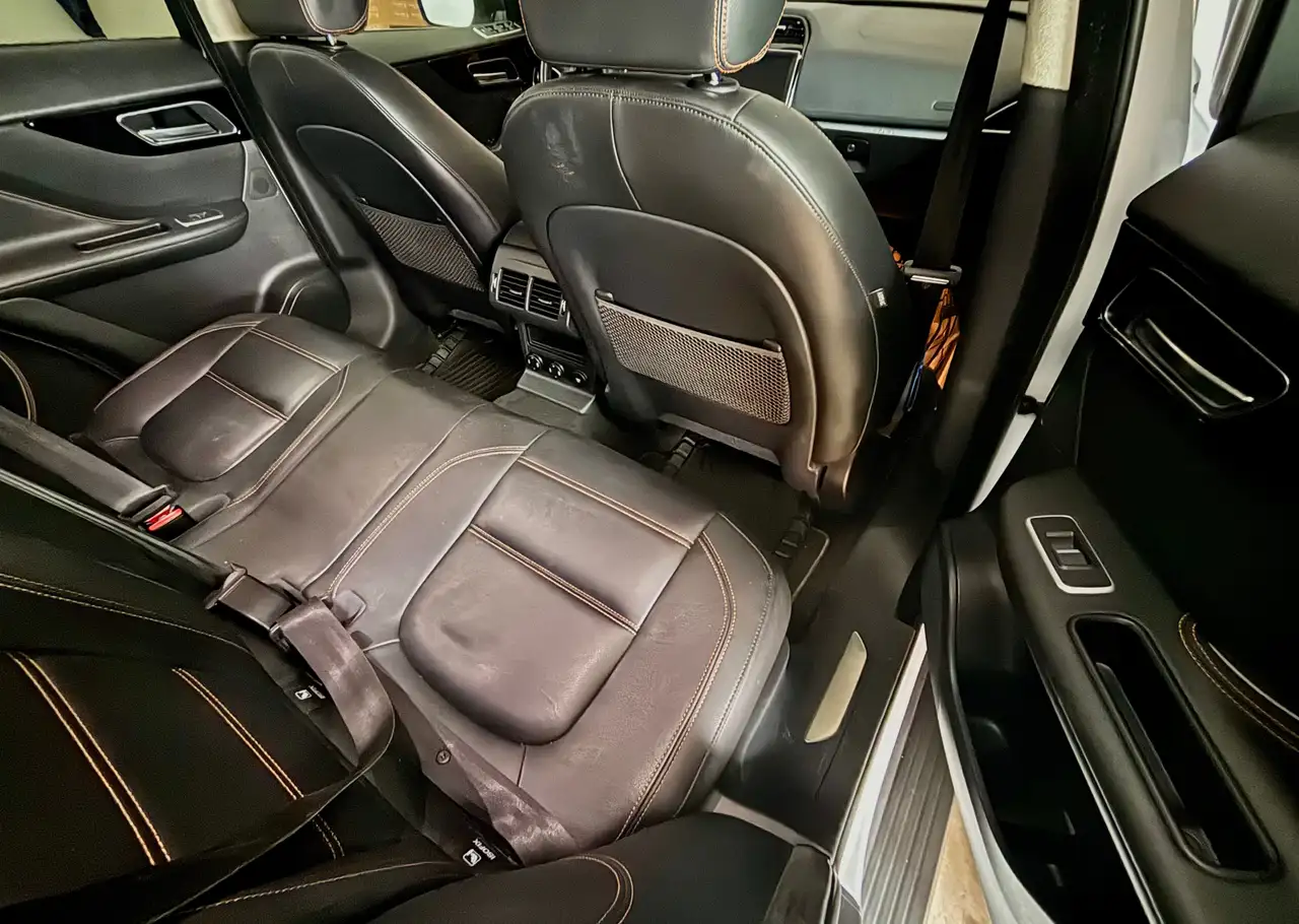 Jaguar F-Pace снимка Jaguar F-Pace