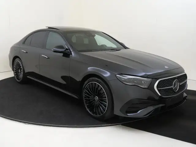 Mercedes-Benz E-Class view 2