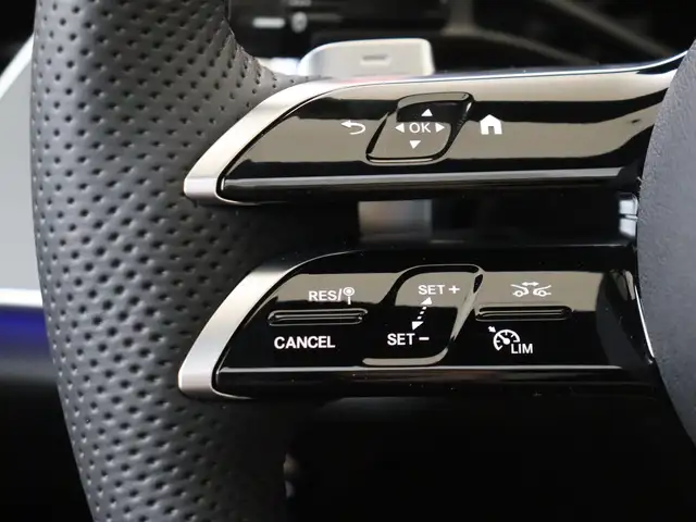 Mercedes-Benz E-Class view 13