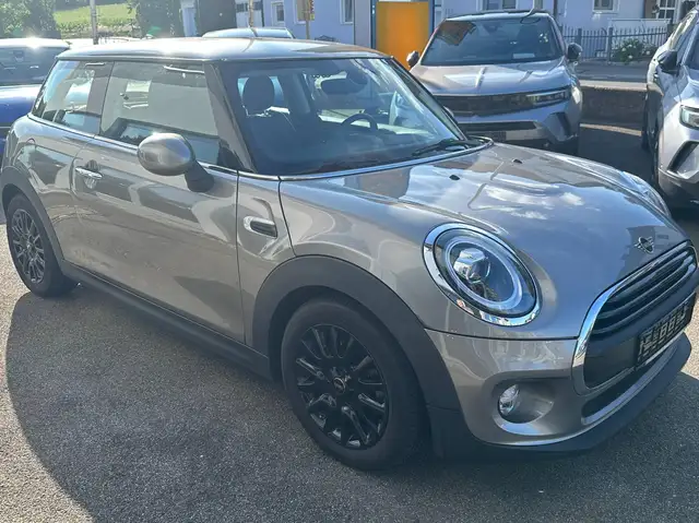 MINI One One 7-Gang DSG Sitzheizung vorne Klimaautomatik  Navigation  Winterräder