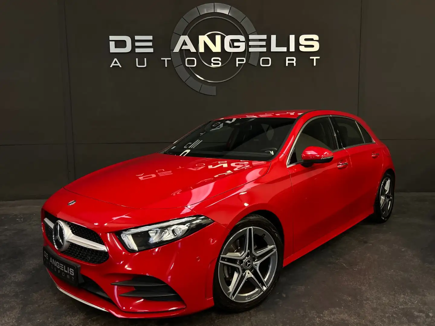 Mercedes-Benz A 200 AMG LINE Rouge - 1