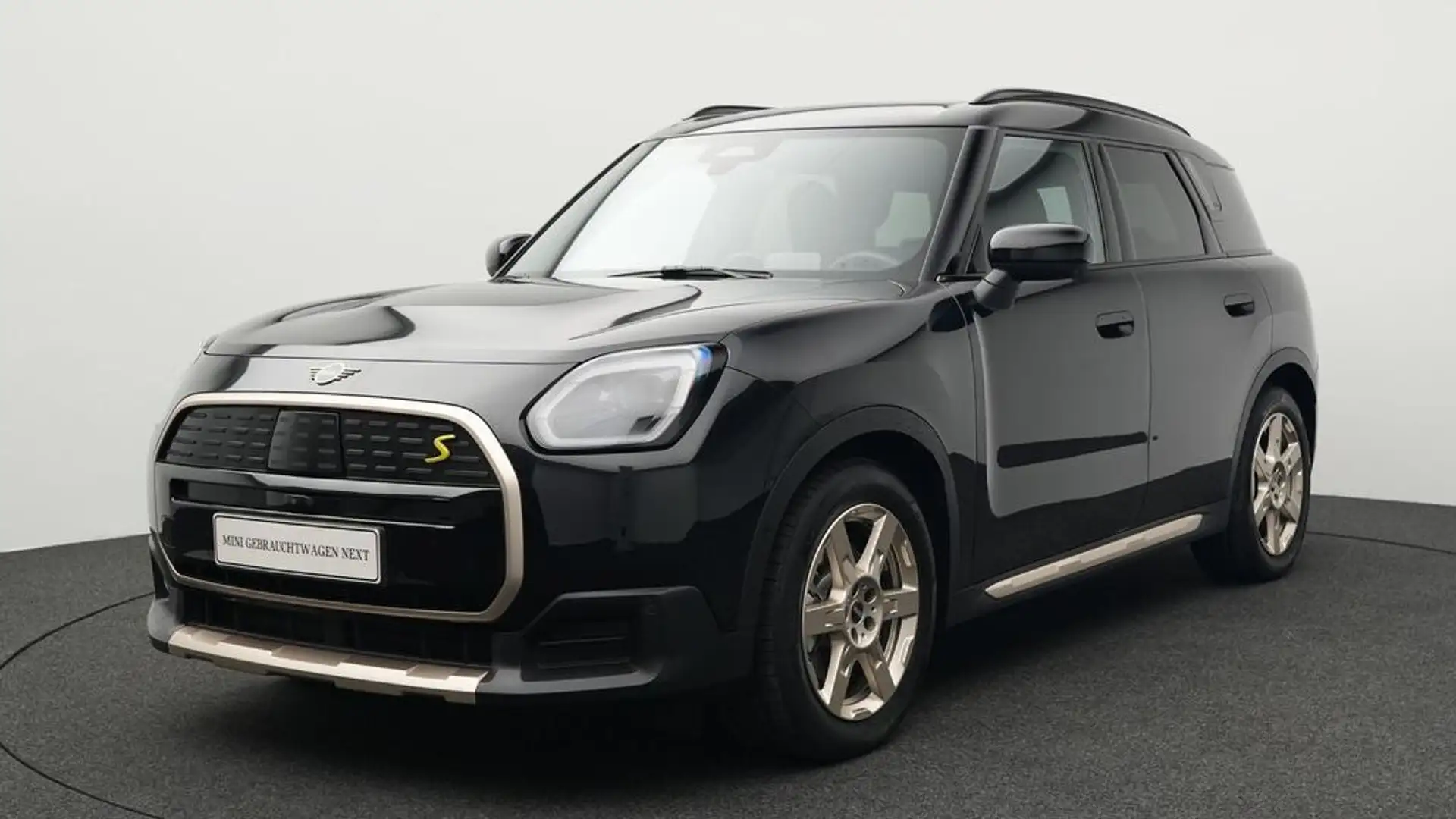MINI Countryman SE All4 Favoured Trim Noir - 1