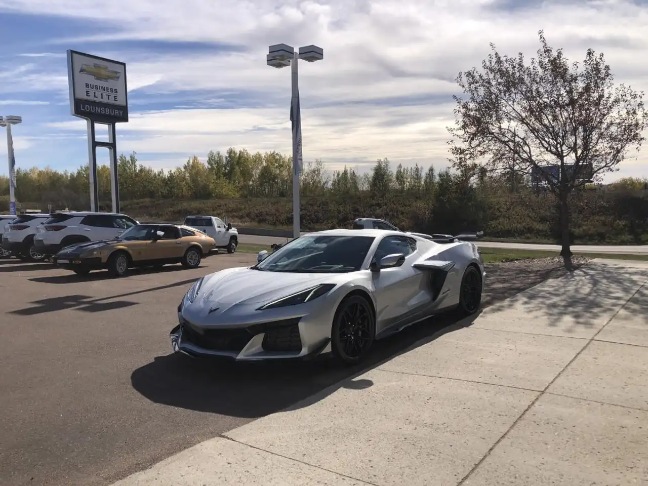 Chevrolet Corvette снимка Chevrolet Corvette