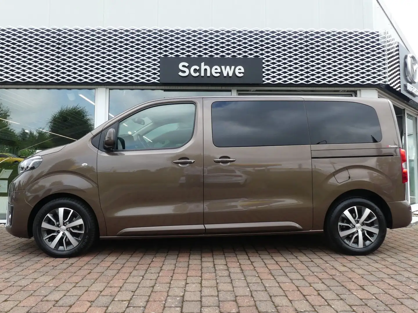 Toyota Proace Verso L1 Executive Marrone - 2