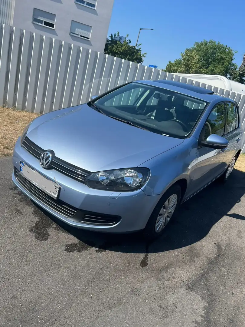 Volkswagen Golf 1.6 Comfortline Blau - 1