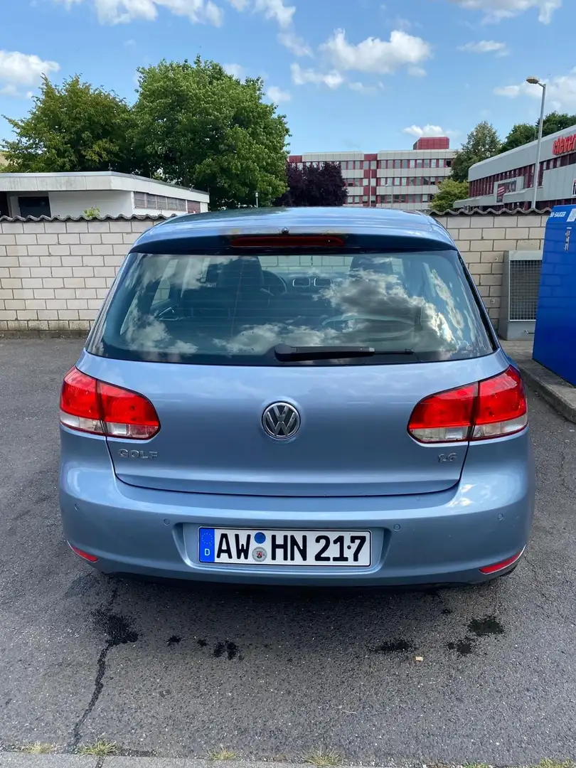Volkswagen Golf 1.6 Comfortline Blau - 2