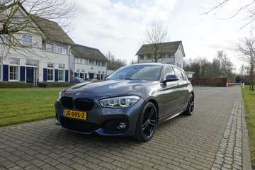 1-serie 120i M Sport | Harman Kardon | Schuif/kant