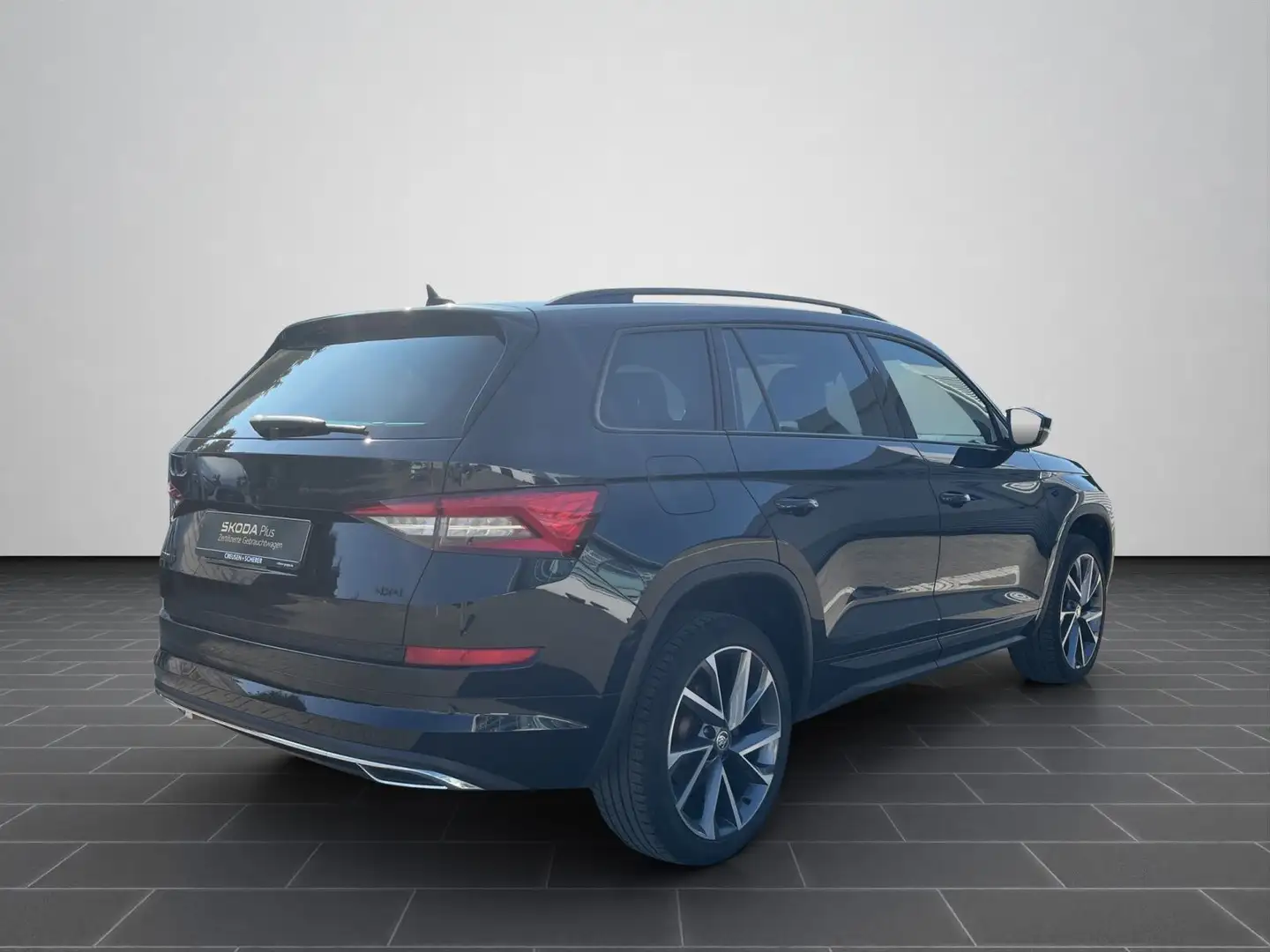 Skoda Kodiaq 2.0 TDI DSG 4x4 Sportline NAVI ACC AHK DA Schwarz - 2