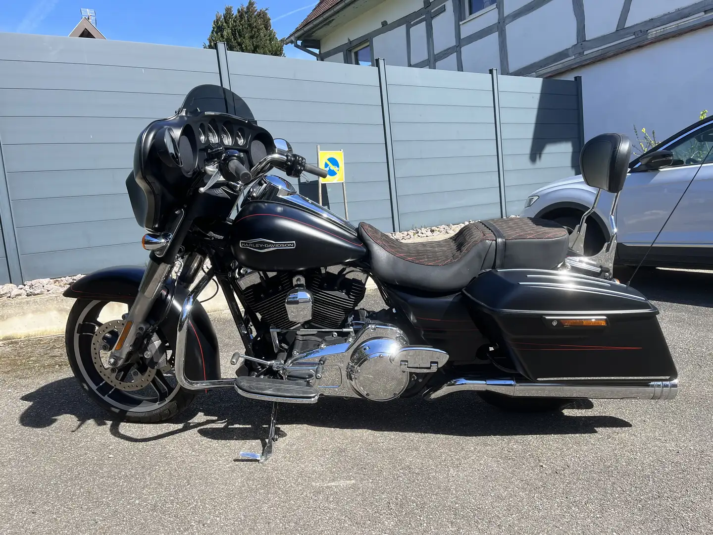 Harley-Davidson Street Glide - 2