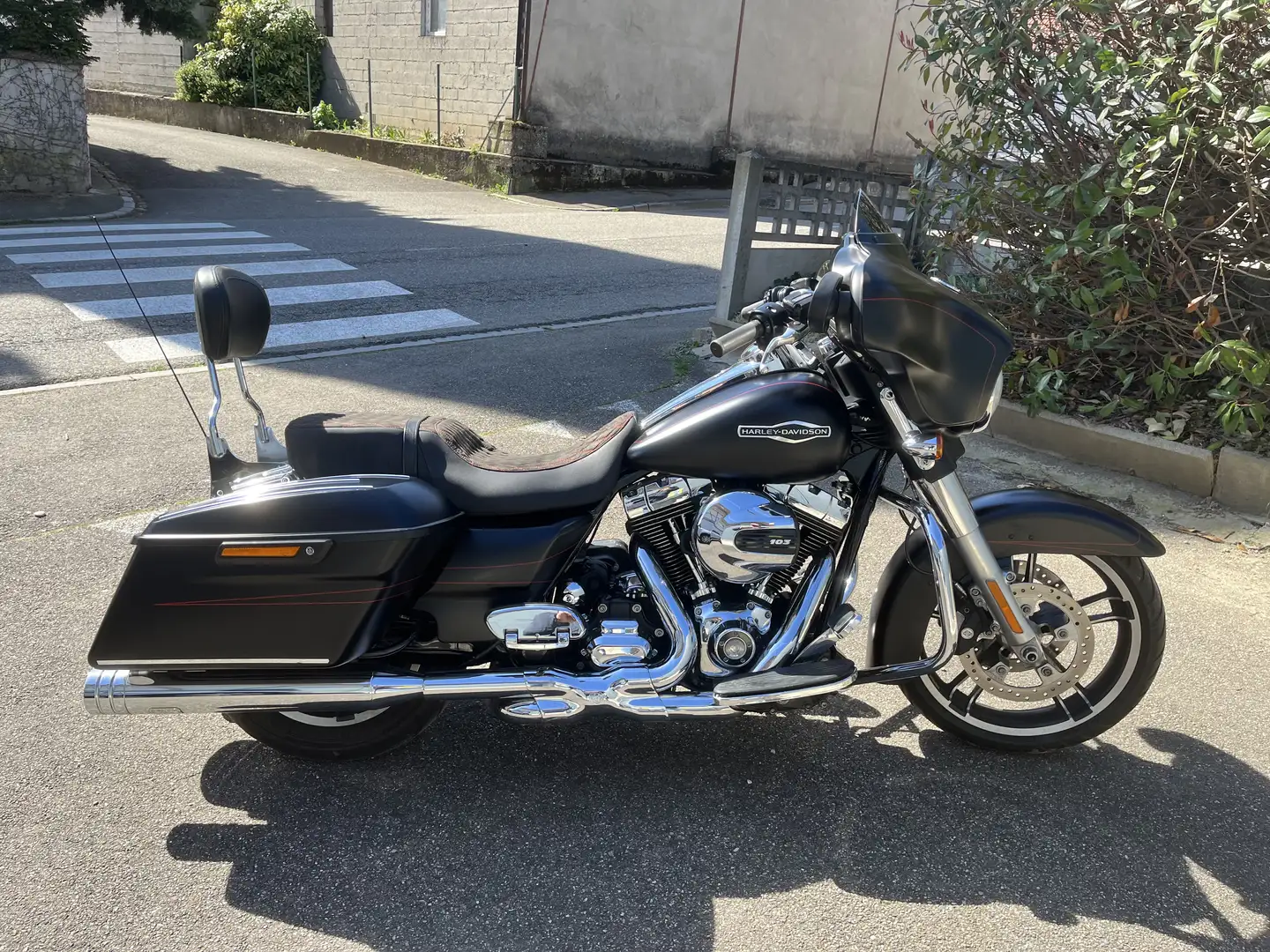 Harley-Davidson Street Glide - 1