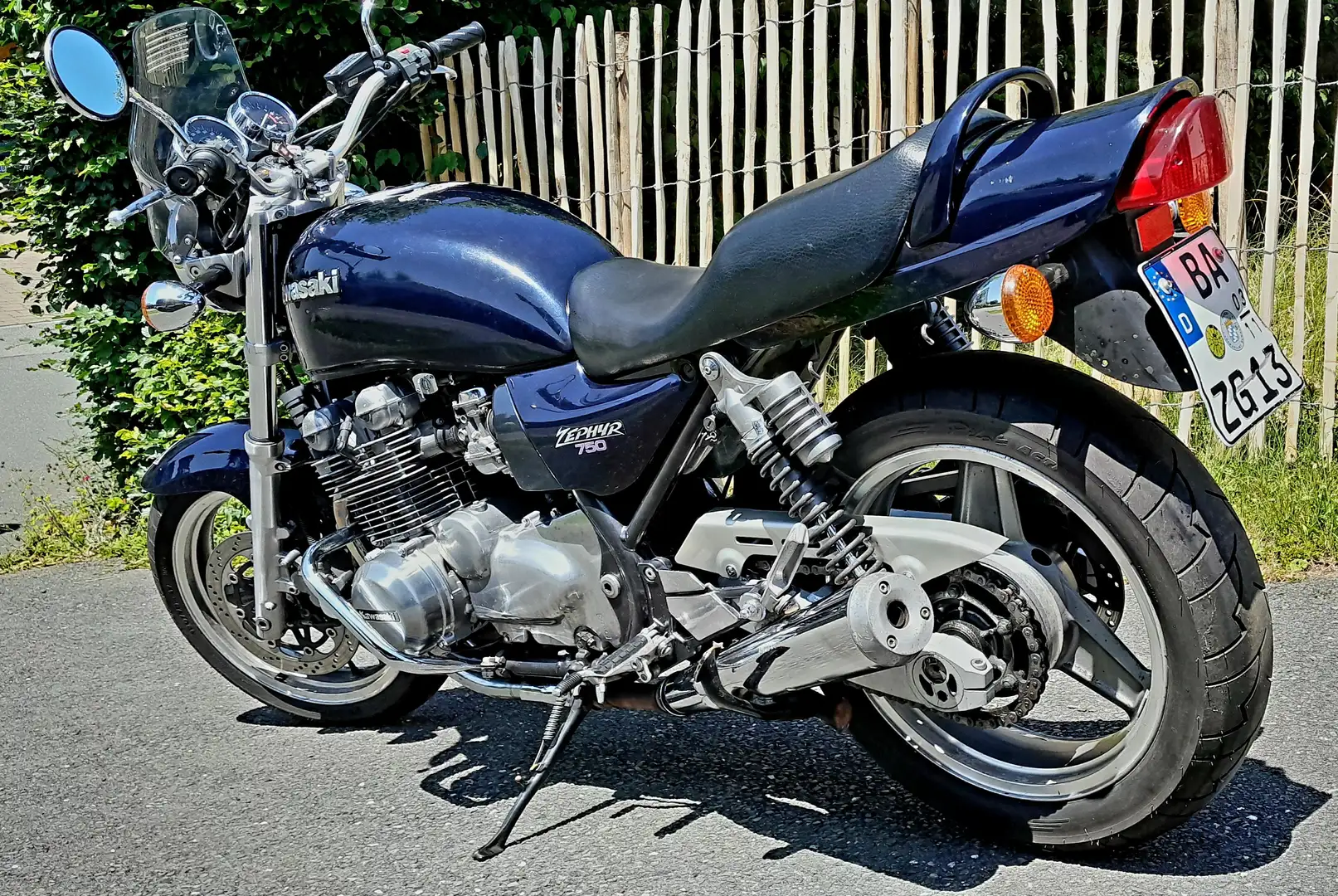 Kawasaki Zephyr 750 mit Sonderzubehor Bleu - 1