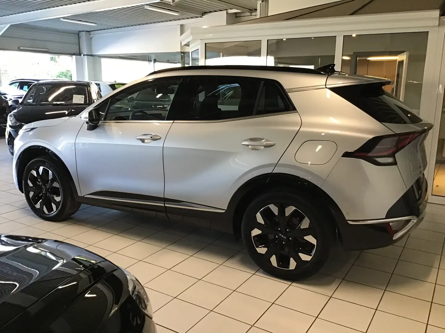 Kia Sportage 1.6 T-GDi AUTOMAAT BJ11/2023 16882KM CAMERA NAVI Argento - 2