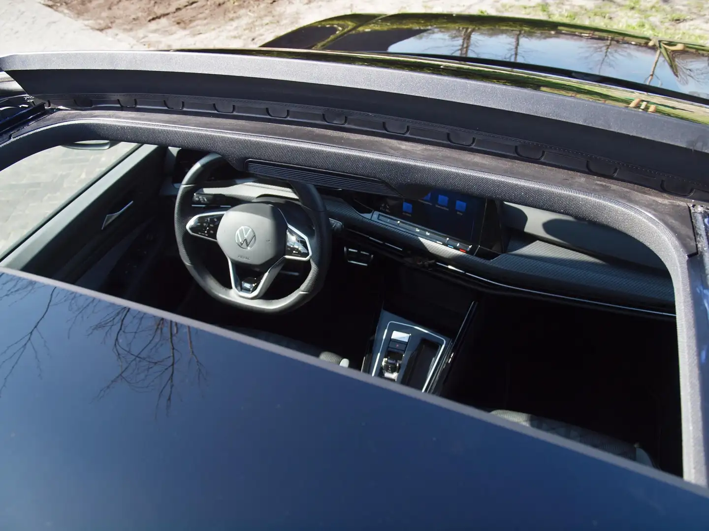 Volkswagen Golf 2.0TSI 190PK DSG | Schuifdak | Apple Carplay | Cam Schwarz - 2