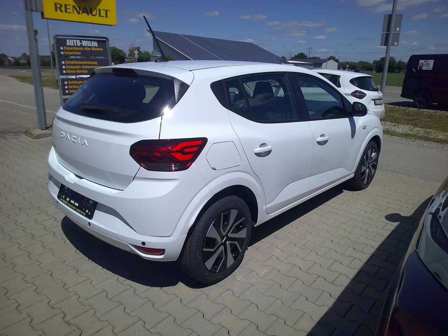 Dacia Sandero Expression Blanc - 1